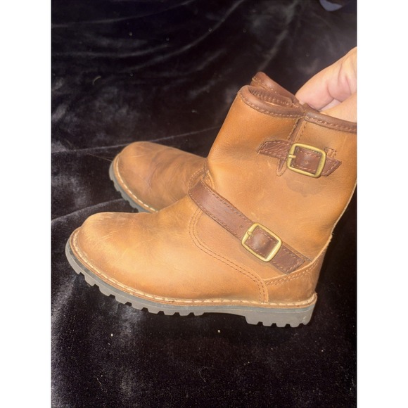 Toddler Size 9 UGG Boots Brown (1H) - Picture 2 of 6